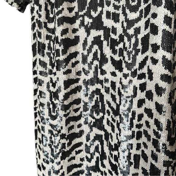 Gianni Bini Animal Print Ivory Sequin Shift Short Sleeve Mini Dress Size L - Picture 4 of 9